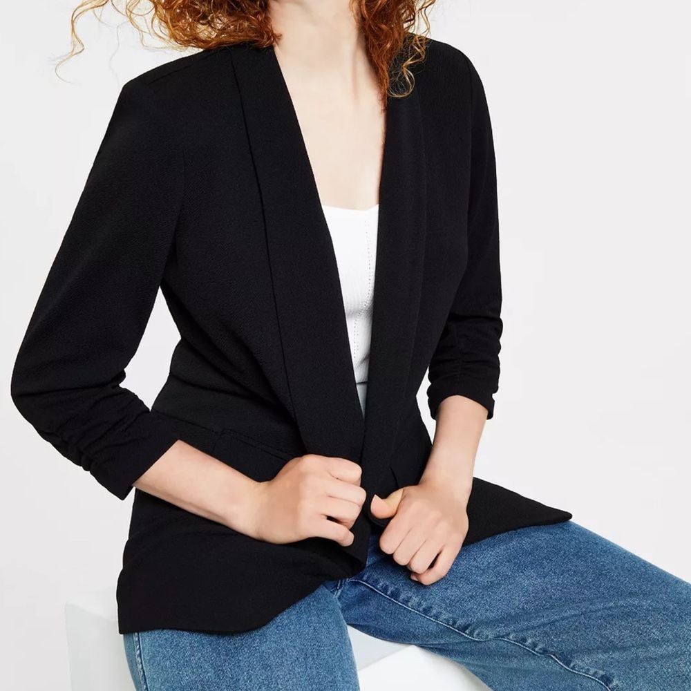 BAR III
Women's Knit 3/4-Sleeve Boyfriend Blazer